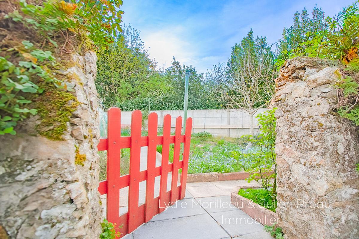 REZE MAISON DE CARACTÈRE -107 m² - PISCINE & JARDIN ARBORÉ 10