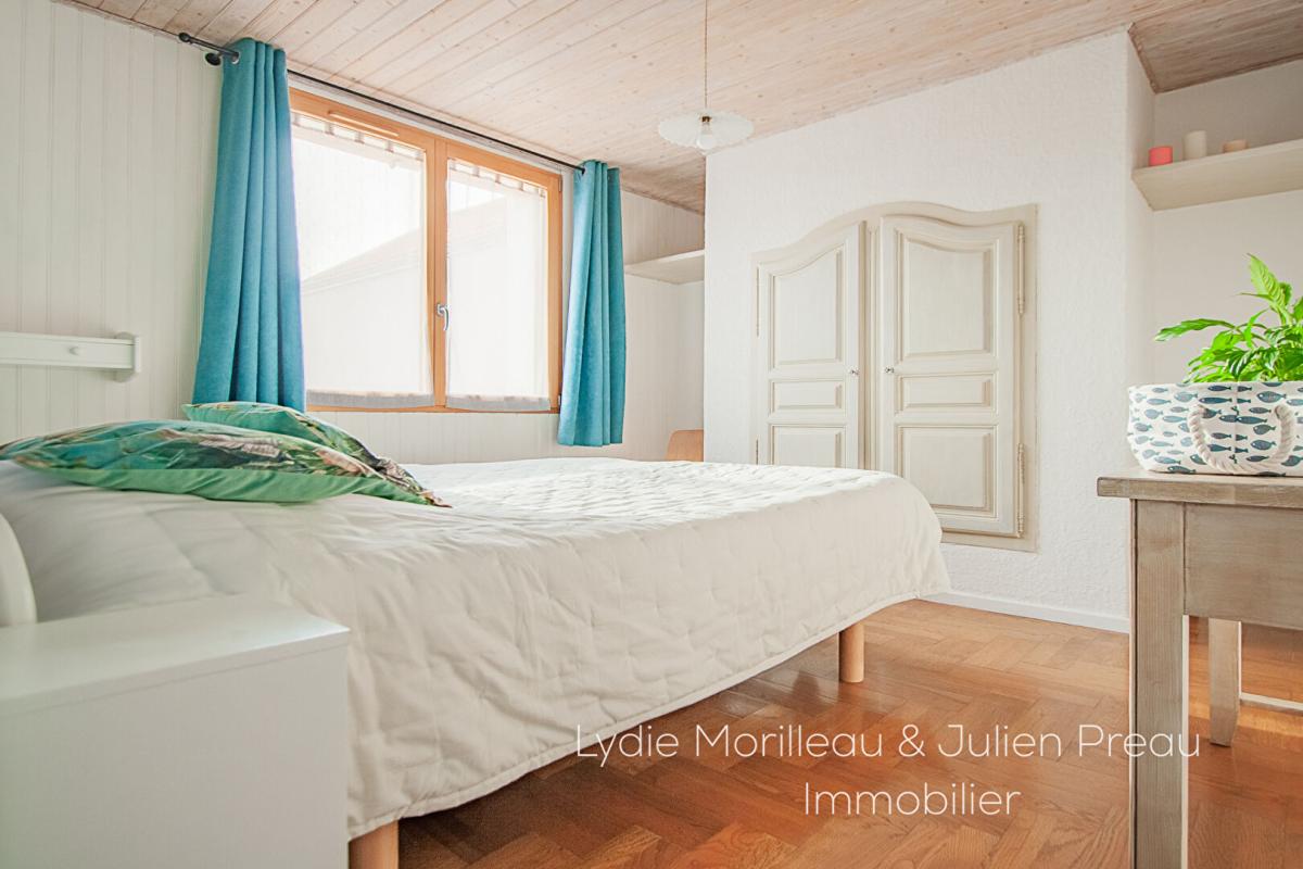 REZE MAISON DE CARACTÈRE -107 m² - PISCINE & JARDIN ARBORÉ 7