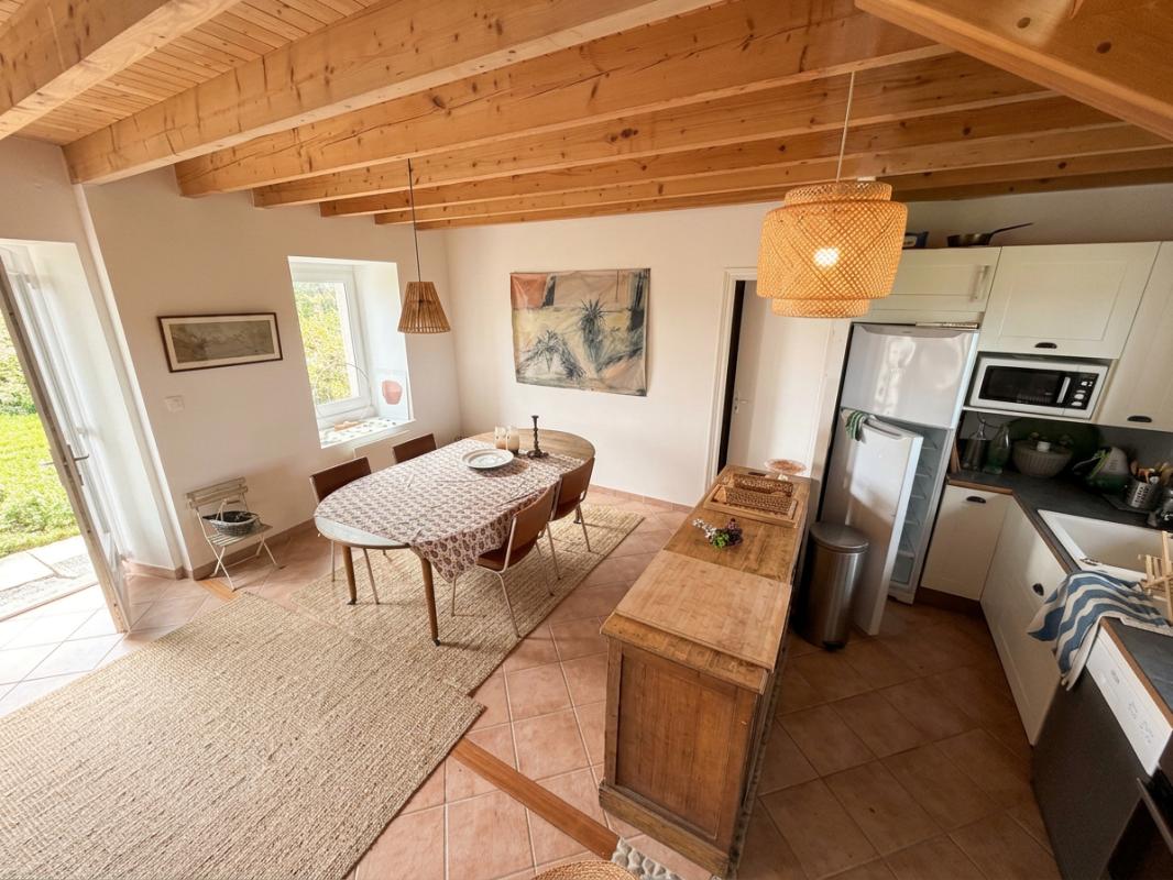 LEZARDRIEUX À Lézardrieux, le charme d'une longère rénovée au calme 98 m2 6