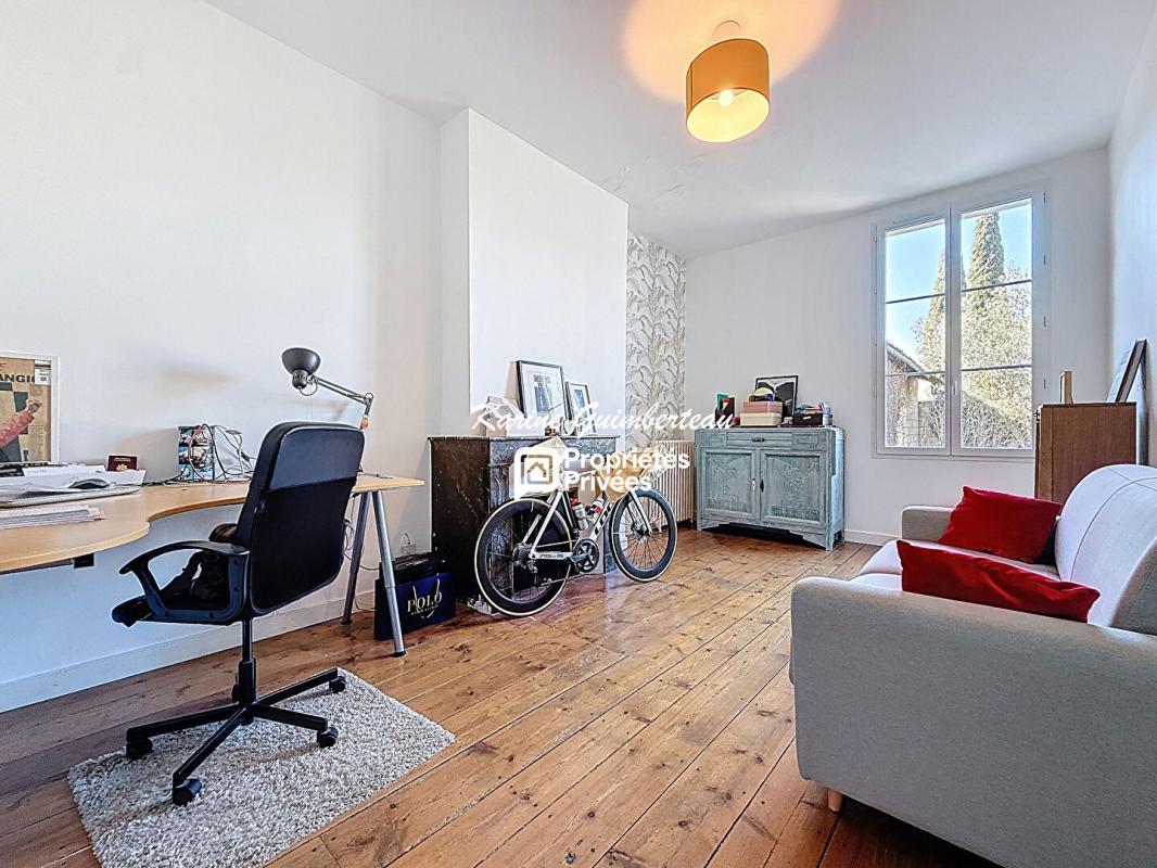 LIBOURNE Maison bourgeoise proche Tourny avec jardin et piscine 13