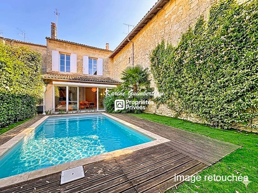 LIBOURNE Maison bourgeoise proche Tourny avec jardin et piscine 17