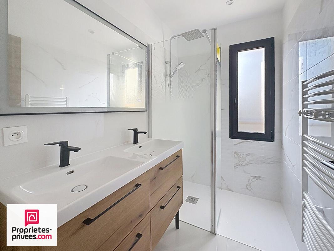 BRIGNOLES Villa T4 neuve avec garage sur 488 M² clos 8