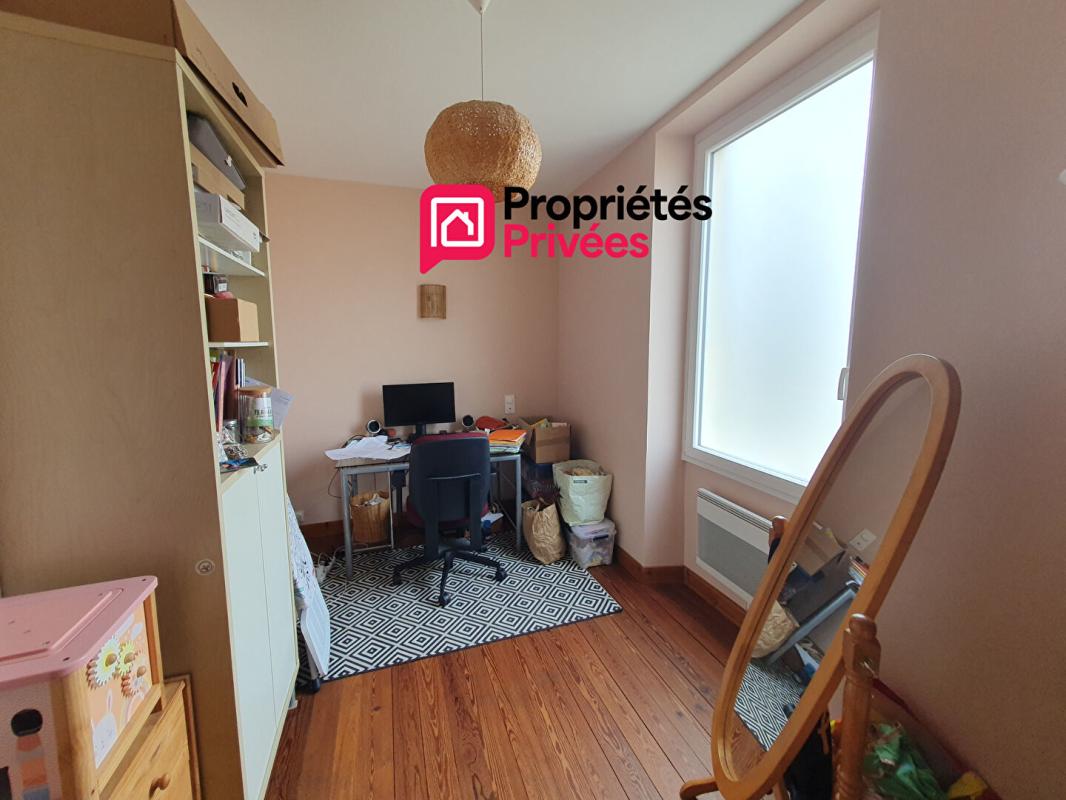 LANGON Maison en pierre 180 m²  - cadre naturel arboré - nombreuses dépendances 8