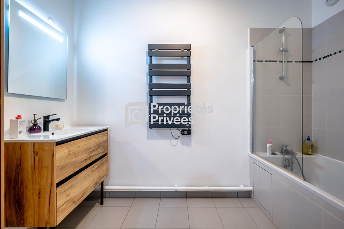 NANTERRE Superbe 3 pièces de 71,14m² avec balcon et loggia, Résidence récente quartier République Nanterre 11