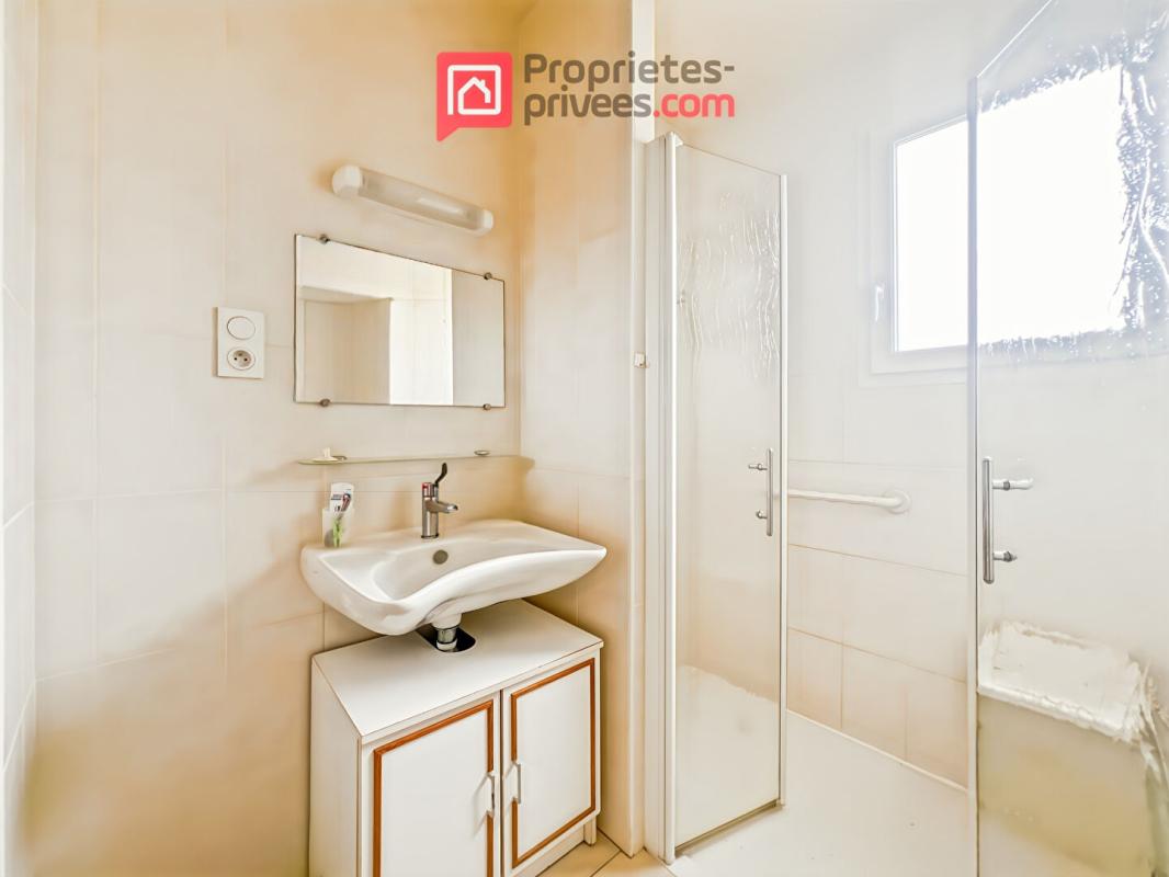 SAINT-JULIEN-DE-VOUVANTES Maison Saint Julien De Vouvantes 5 pièce(s) 72 m2 6