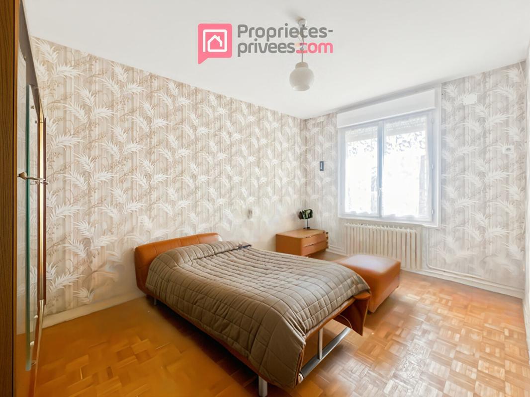 SAINT-JULIEN-DE-VOUVANTES Maison Saint Julien De Vouvantes 5 pièce(s) 72 m2 7