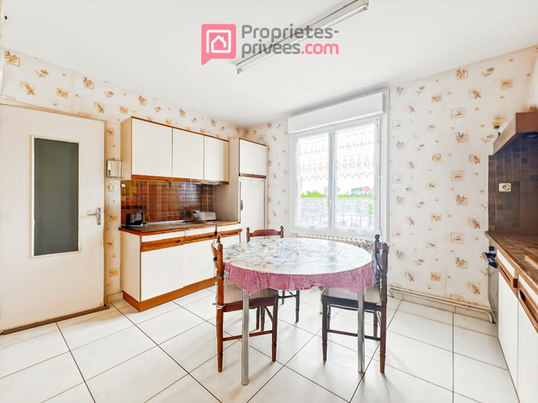 SAINT-JULIEN-DE-VOUVANTES Maison Saint Julien De Vouvantes 5 pièce(s) 72 m2 8