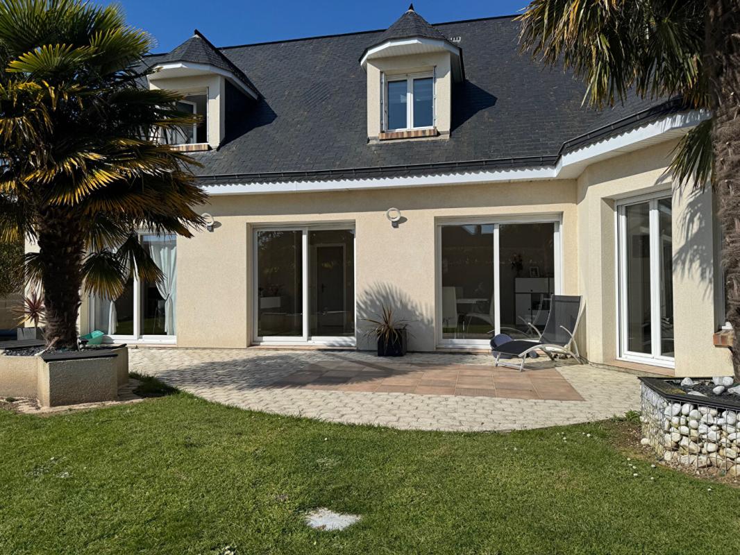 GODERVILLE Maison d' architecte à Goderville 7 pièce(s) 195 m2 17