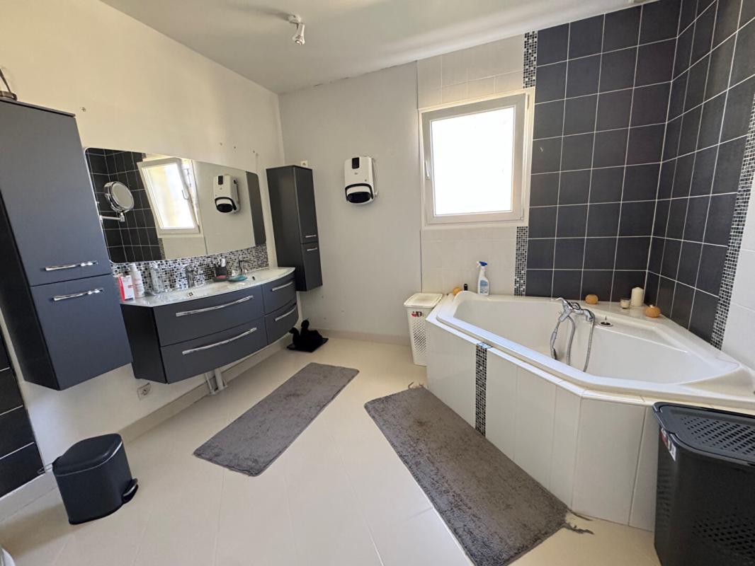 GODERVILLE Maison d' architecte à Goderville 7 pièce(s) 195 m2 5