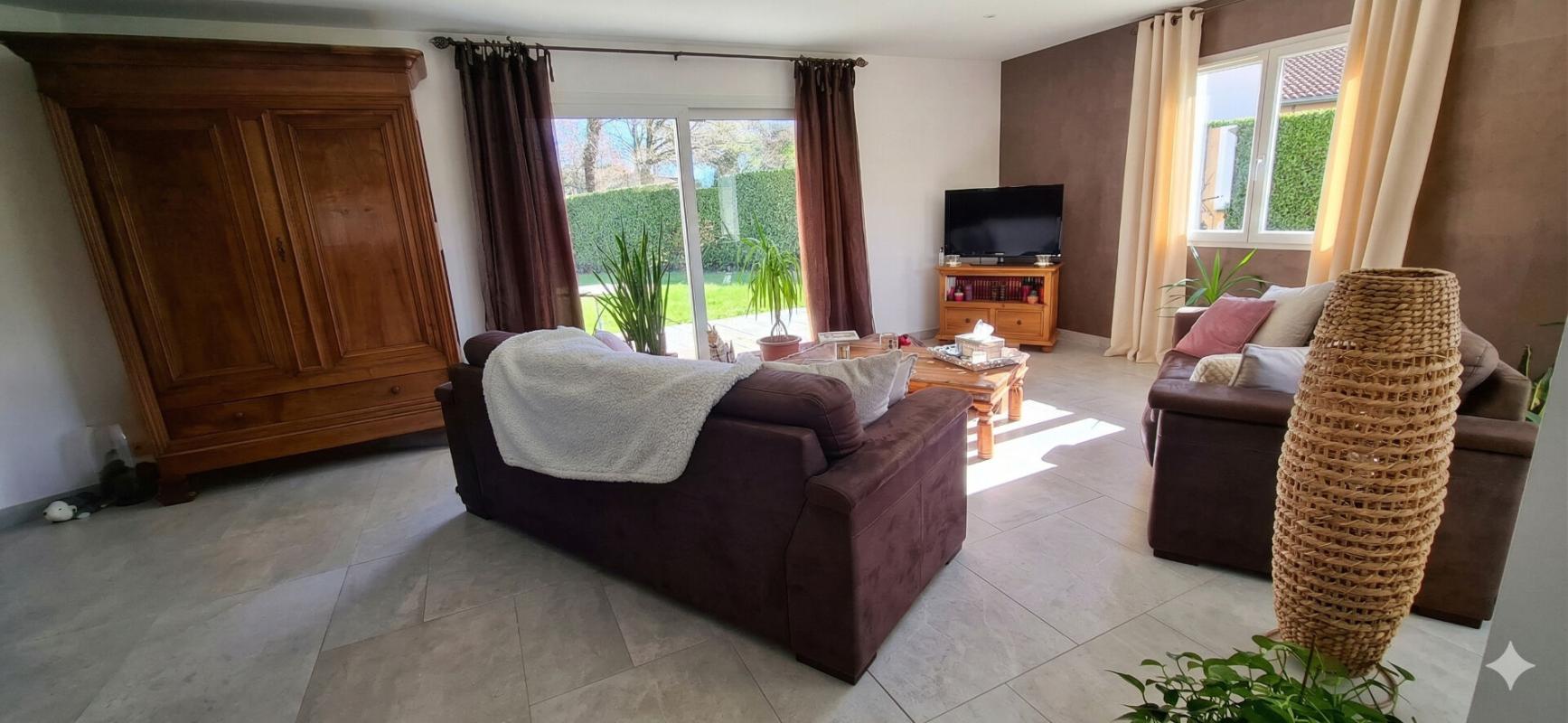 SAINT-JUST Maison  contemporaine  Plain pied  115m2 à Saint Just 10