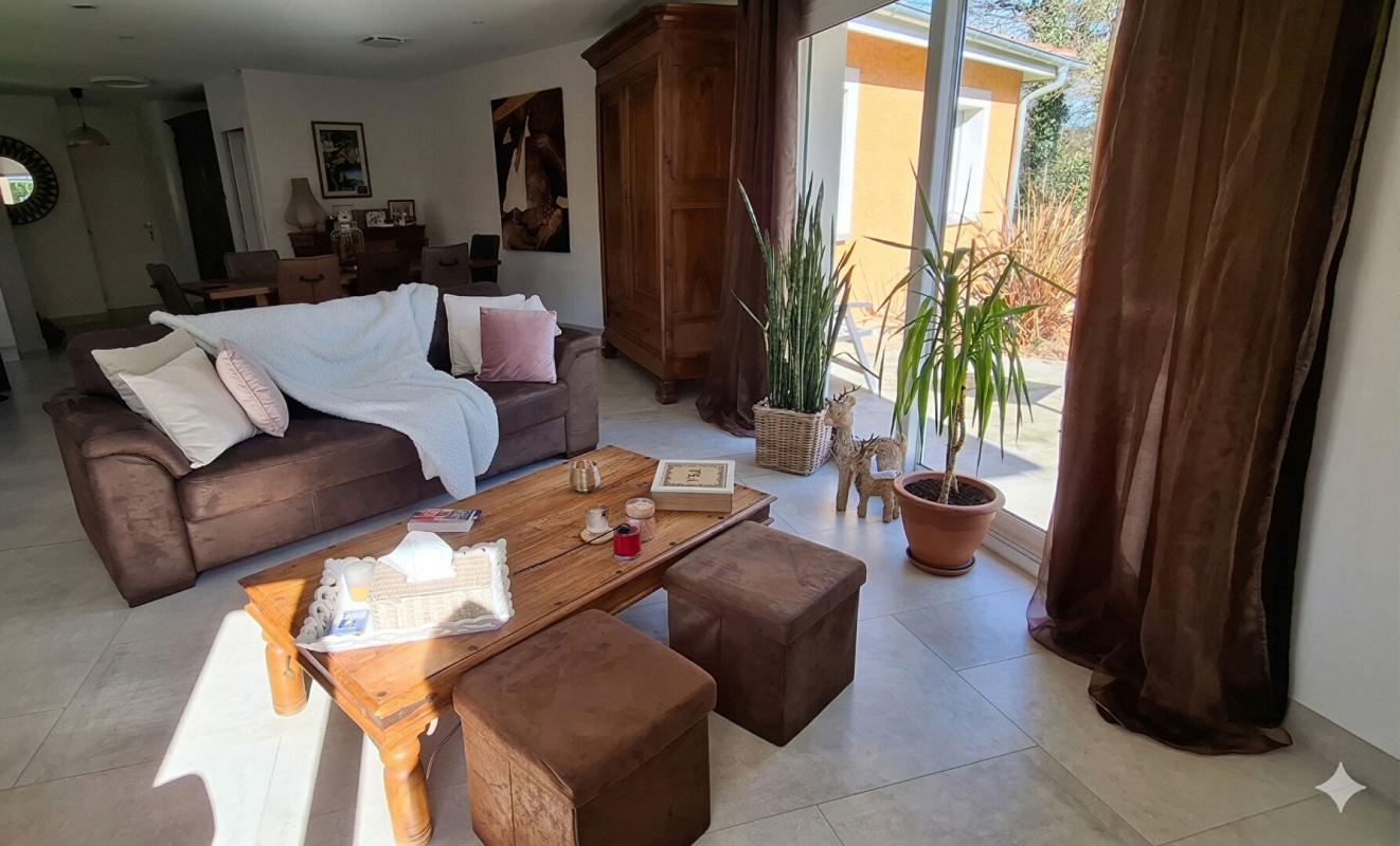 SAINT-JUST Maison  contemporaine  Plain pied  115m2 à Saint Just 9