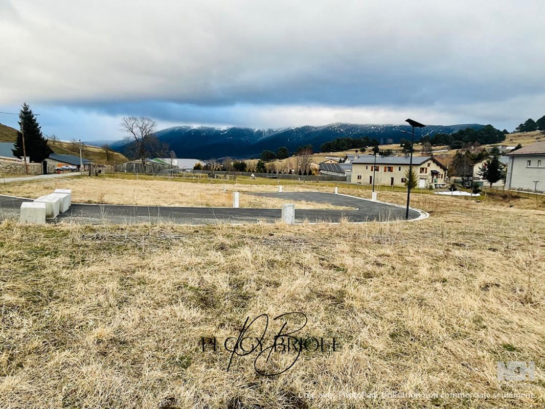 FONTRABIOUSE Terrain constructible viabilisé de 412m² à Fontrabiouse (66210) 2