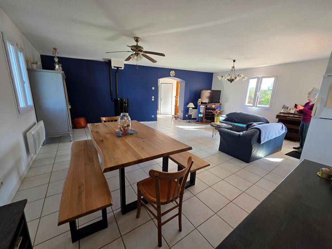 LE LUC Maison de plain-pied au coeur des vignes ? cadre privilégié 2