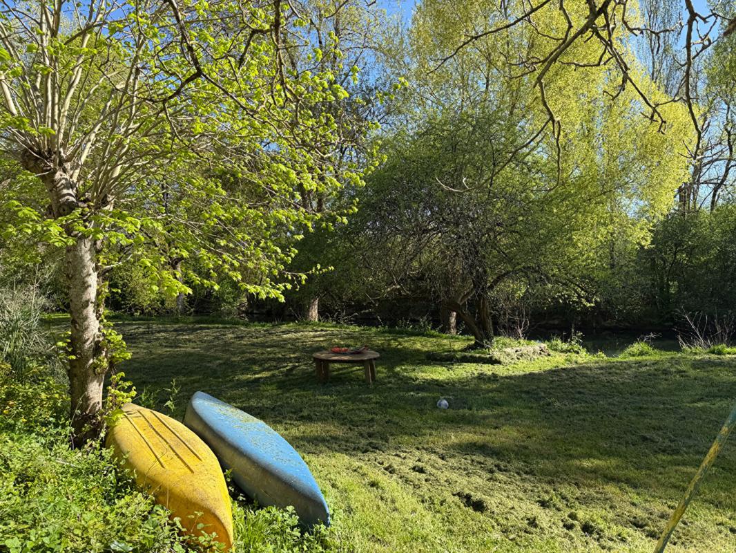 MARSAC Maison Marsac 8 pièce(s) 200 m2 16