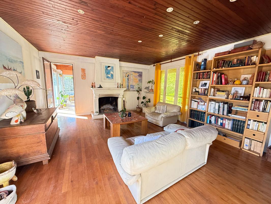 MARSAC Maison Marsac 8 pièce(s) 200 m2 6