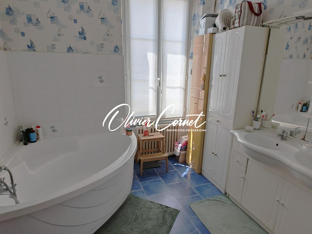 NOGENT-LE-ROTROU Maison Nogent Le Rotrou 9 pièces 169 m2 11