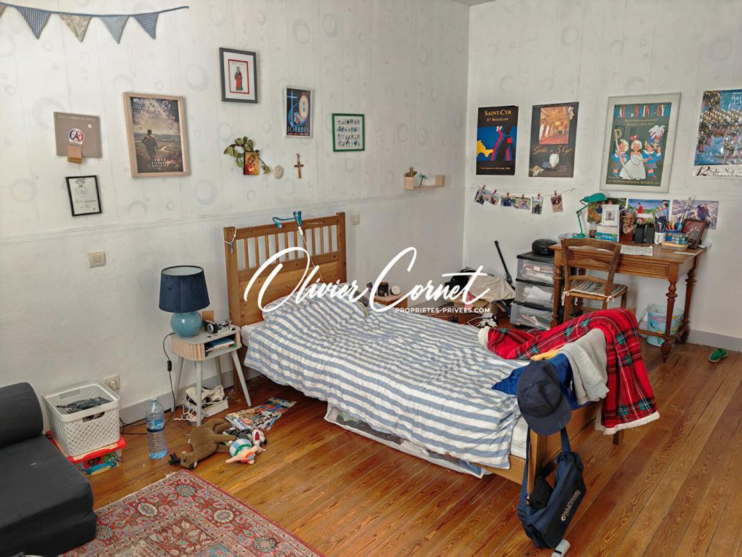 NOGENT-LE-ROTROU Maison Nogent Le Rotrou 9 pièces 169 m2 12