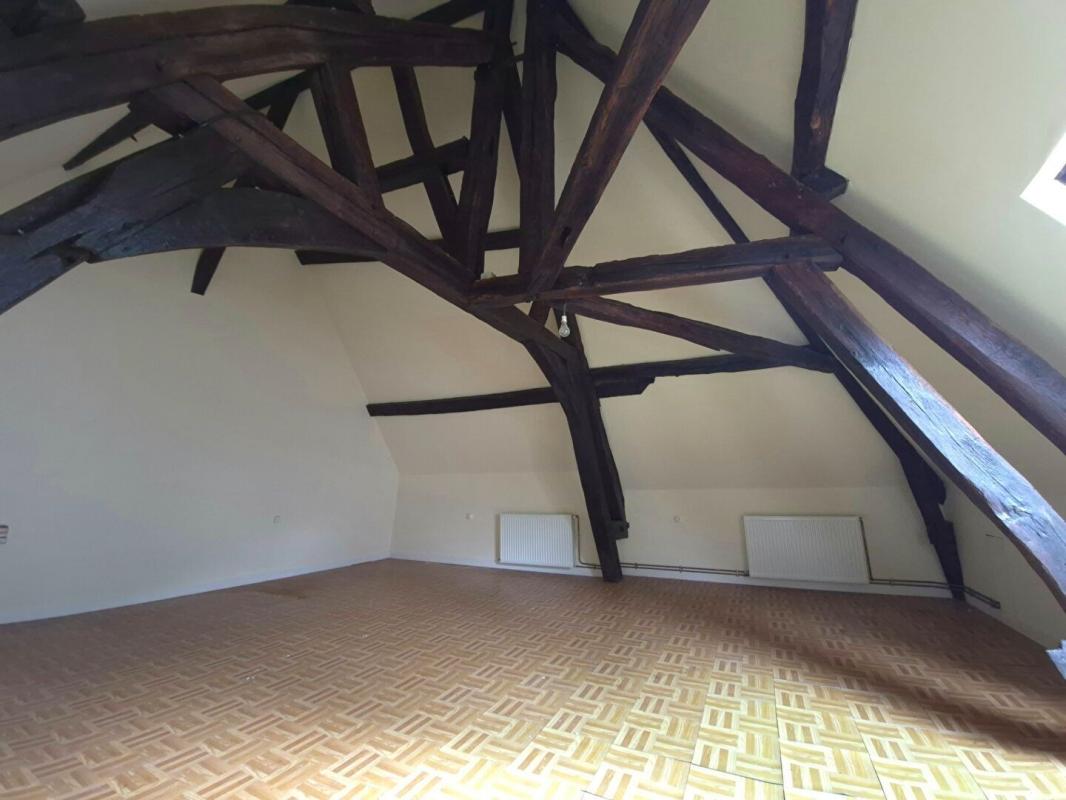 BRAY-SUR-SEINE Immeuble 9 pièce(s)  secteur 77 4