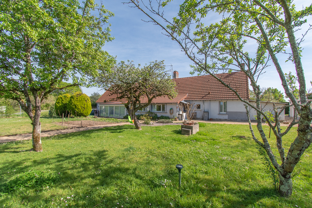 ALLOGNY Maison Allogny 5 pièce(s) 185 m2 15