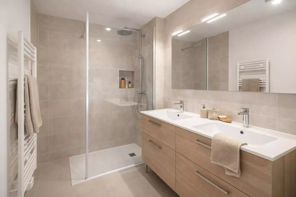 BORMES-LES-MIMOSAS Bormes les Mimosas T3 de 61,10 M avec jardin de 217,56m2 , terrasse de 14 m2 4