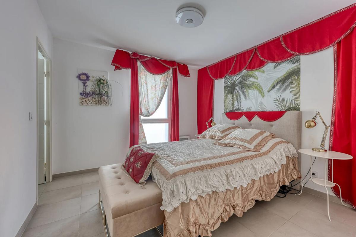 MARSEILLE-14E-ARRONDISSEMENT T4 récent + VUE exceptionnelle + 2 parkings boxables 10