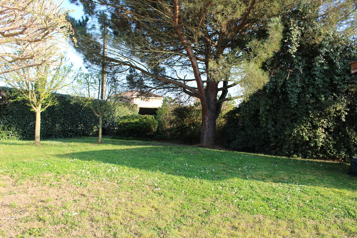 ROUSSILLON Maison Roussillon 6 pièce(s) 220 m2 14