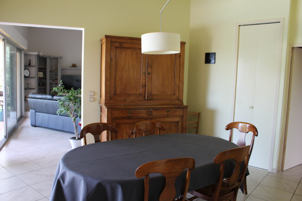 ROUSSILLON Maison Roussillon 6 pièce(s) 220 m2 6