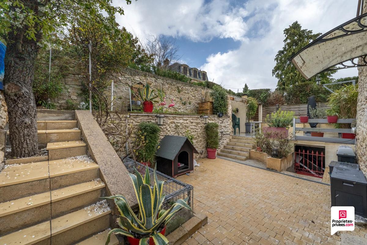 LES MUREAUX (78130) LES MUREAUX, Maison 3 pièce(s) , 2 chambres, garage et jardin 10