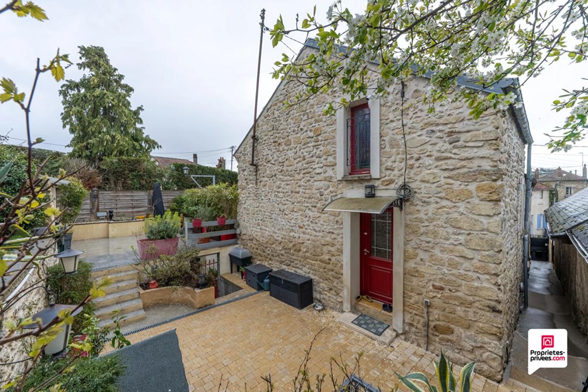 LES MUREAUX (78130) LES MUREAUX, Maison 3 pièce(s) , 2 chambres, garage et jardin 9