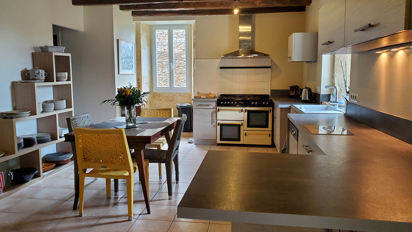 ARCHIGNAC Maison Archignac 11 pièce(s) 480 m2 15