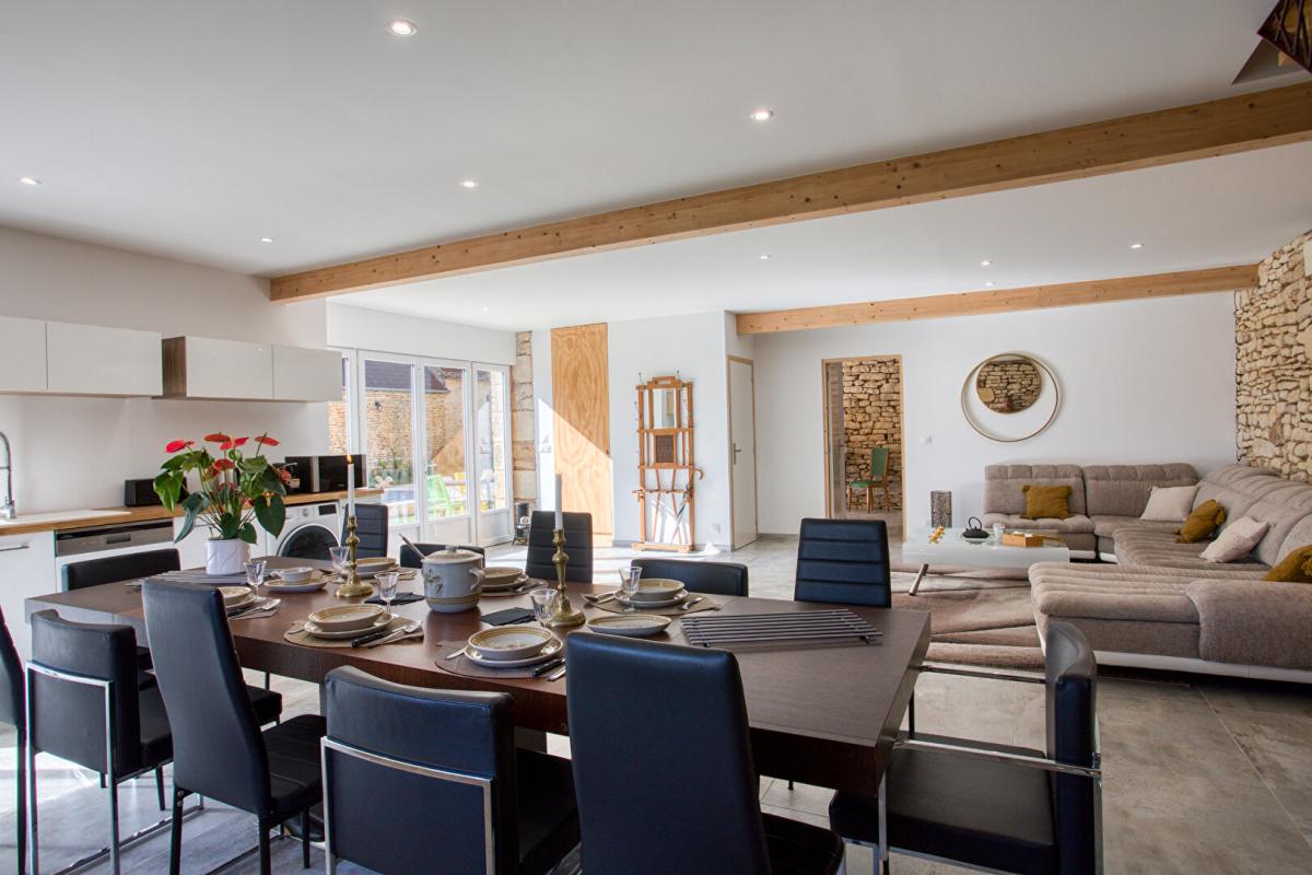 ARCHIGNAC Maison Archignac 11 pièce(s) 480 m2 7