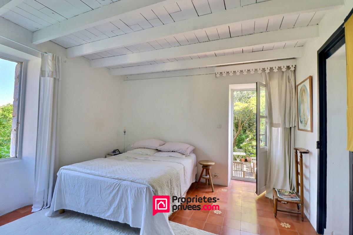 UZES UZES, 10 km ,Maison de village  avec jardin et piscine 11