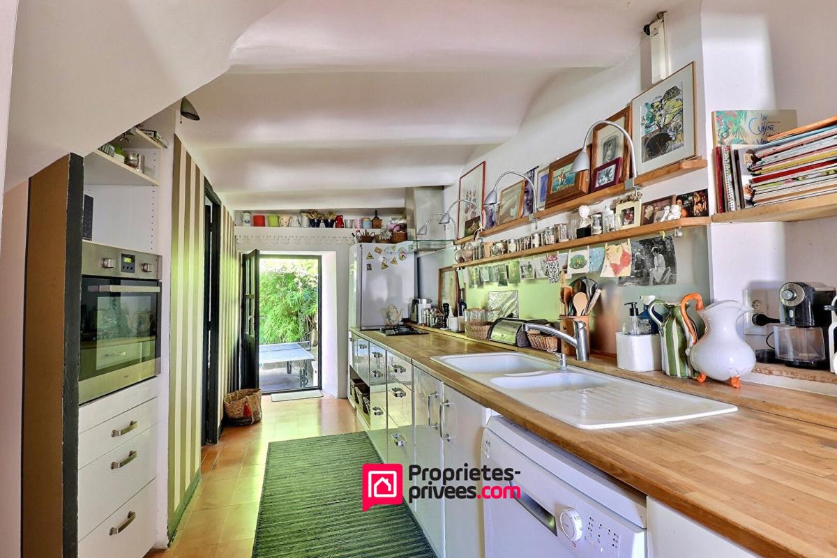 UZES UZES, 10 km ,Maison de village  avec jardin et piscine 7