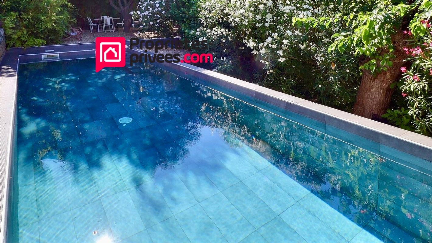 UZES UZES, 10 km ,Maison de village  avec jardin et piscine 8