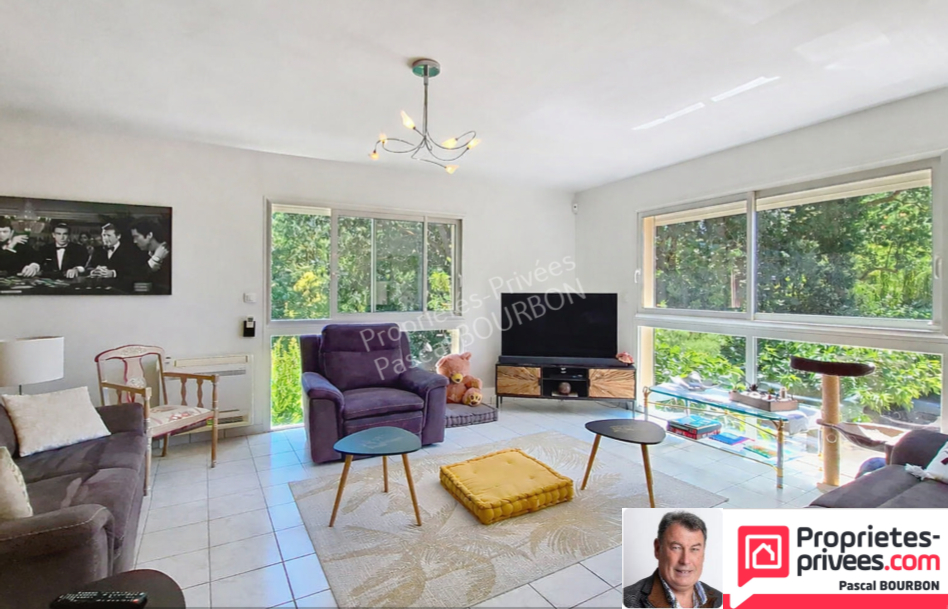 CAMBIEURE Maison  7 pièces 5 Ch 183 m2  Garages 1