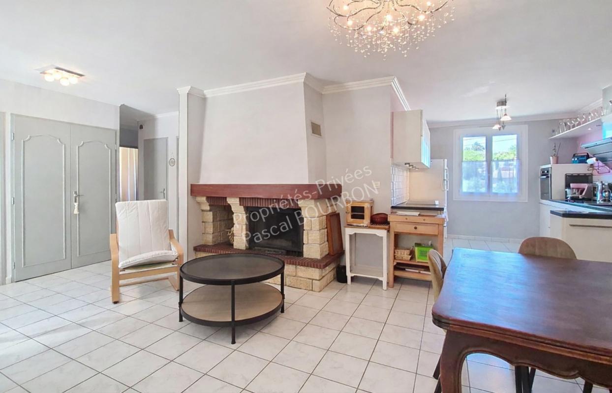 CAMBIEURE Maison  7 pièces 5 Ch 183 m2  Garages 5