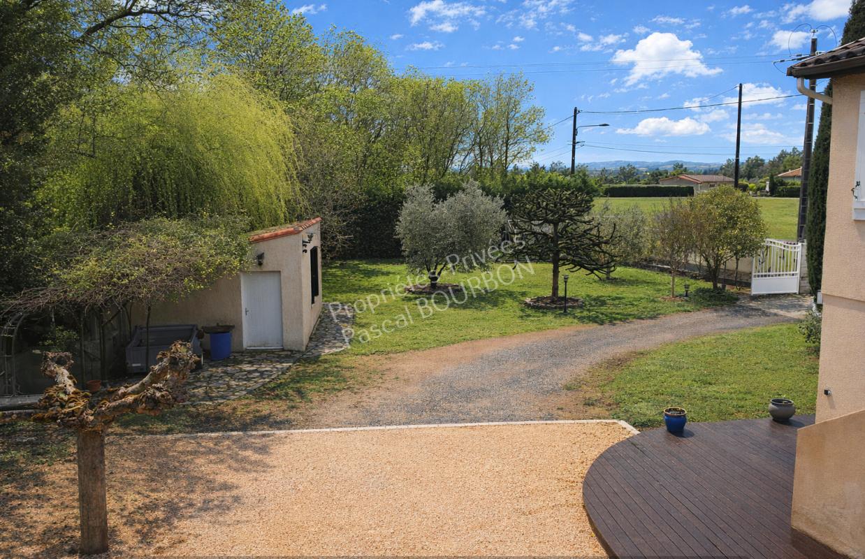 CAMBIEURE Maison  7 pièces 5 Ch 183 m2  Garages 6