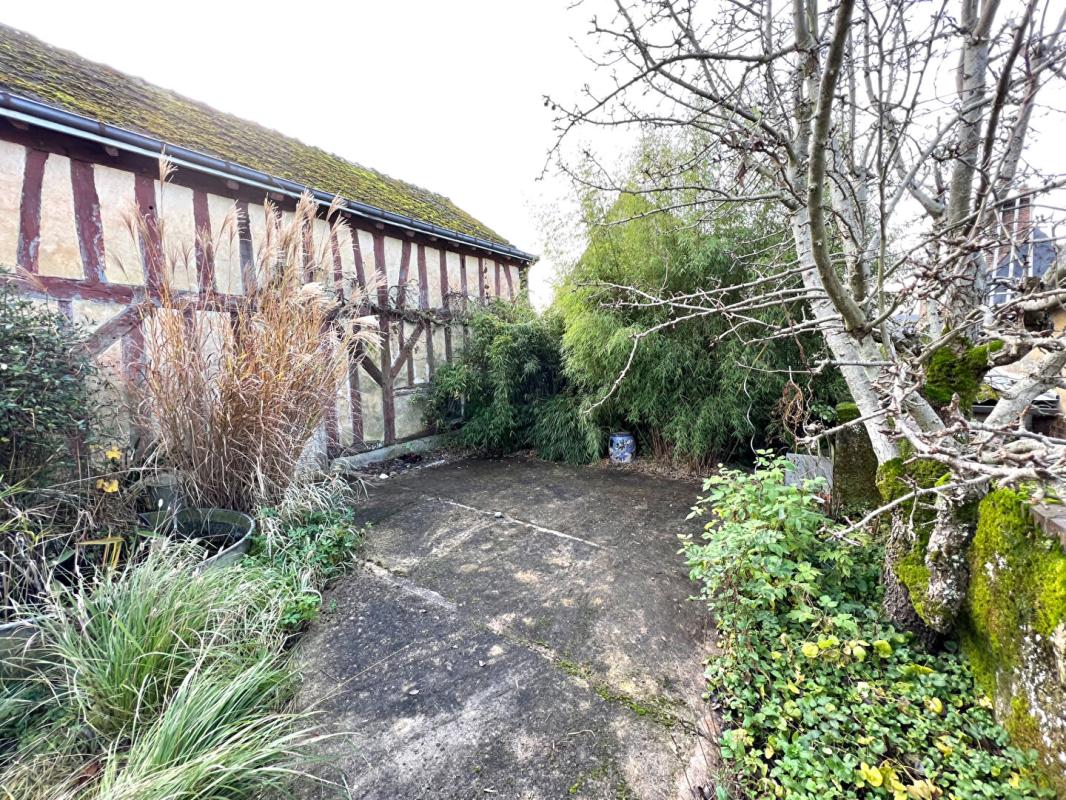 MONDOUBLEAU IMMEUBLE  A RENOVER   MONDOUBLEAU 5