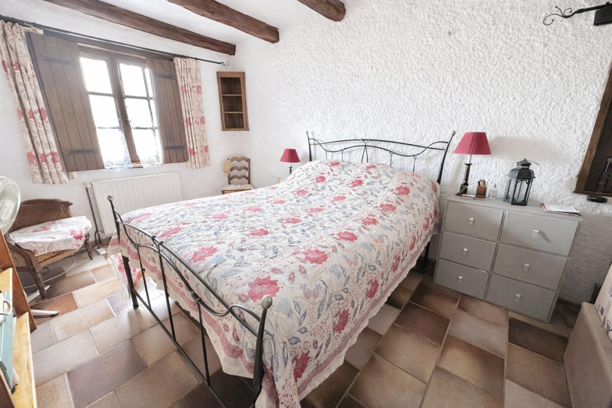 CAHORS Cahors, maison 5 chambres sur près de 1400 m2 de terrain avec piscine 10