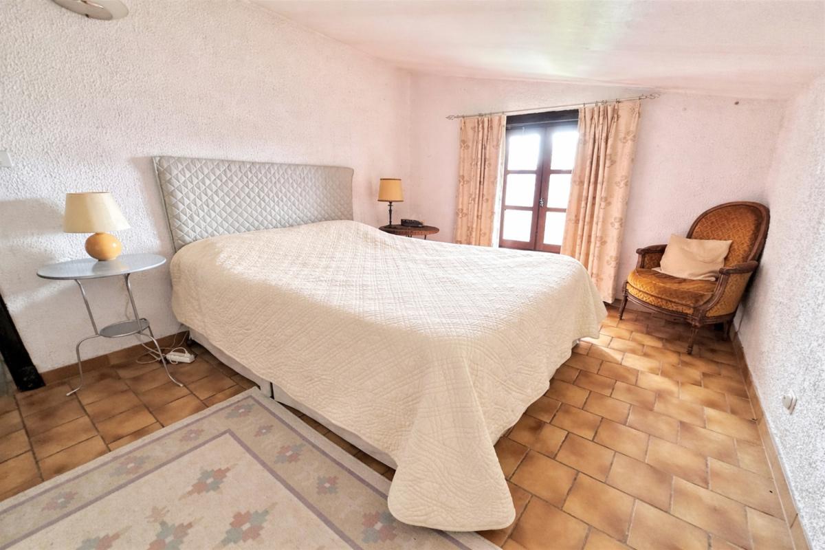 CAHORS Cahors, maison 5 chambres sur près de 1400 m2 de terrain avec piscine 9