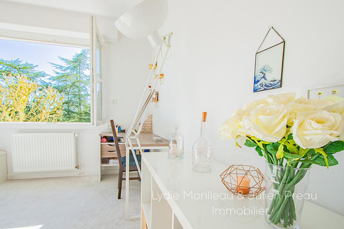 NANTES APPARTEMENT T4 LUMINEUX - VUE SUR PARC DE PROCÉ 11