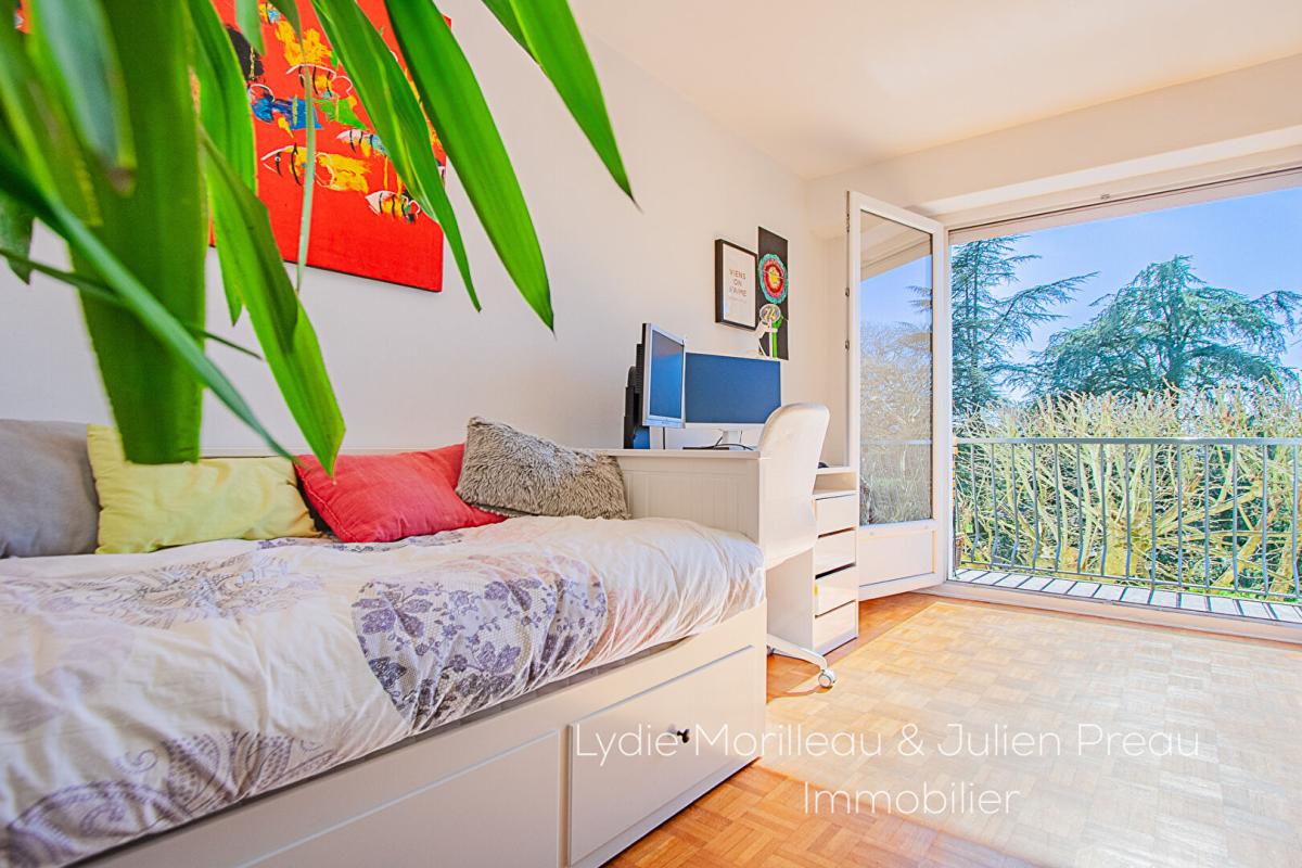 NANTES APPARTEMENT T4 LUMINEUX - VUE SUR PARC DE PROCÉ 6