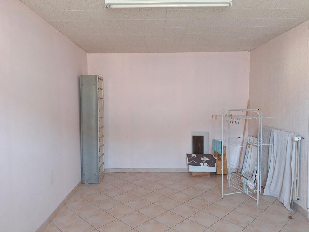 SAINT-CYR-DES-GATS Maison Saint Cyr Des Gats 8 pièce(s) 160 m2 8