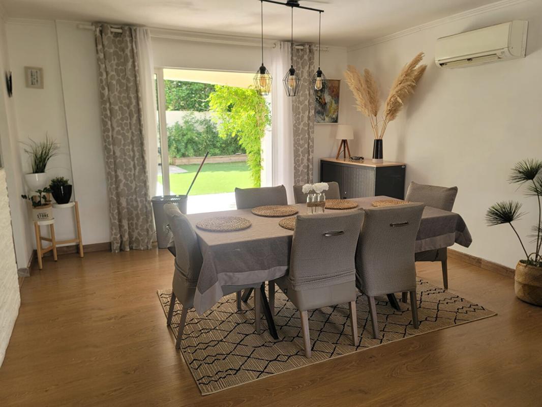 MONTARNAUD Villa  6 pièce(s) 155 m2 4 chambres + STUDIO 5