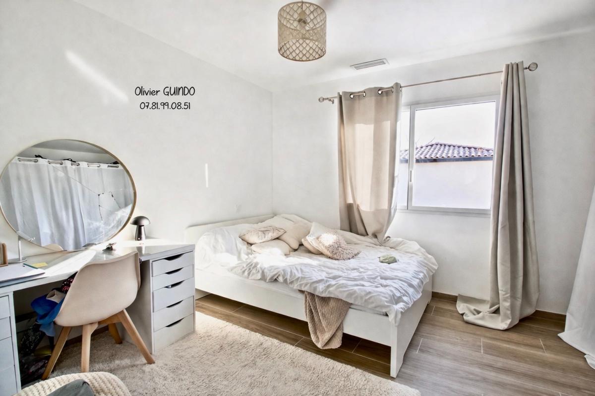 CLERMONT-L'HERAULT Maison 6 pièces de 160 m2 sur terrain de 500 m2 avec piscine 10