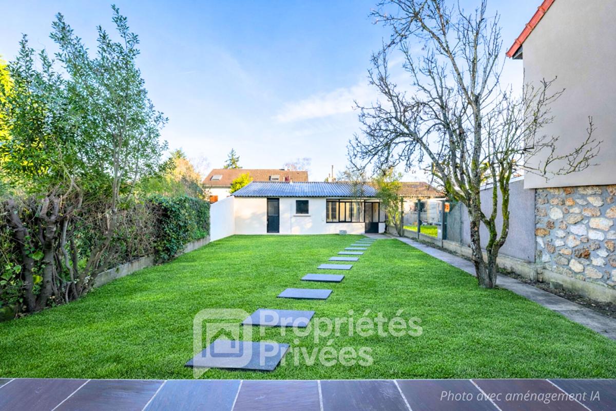 ORSAY Propriété rénovée et sa dépendance à fort potentiel 2