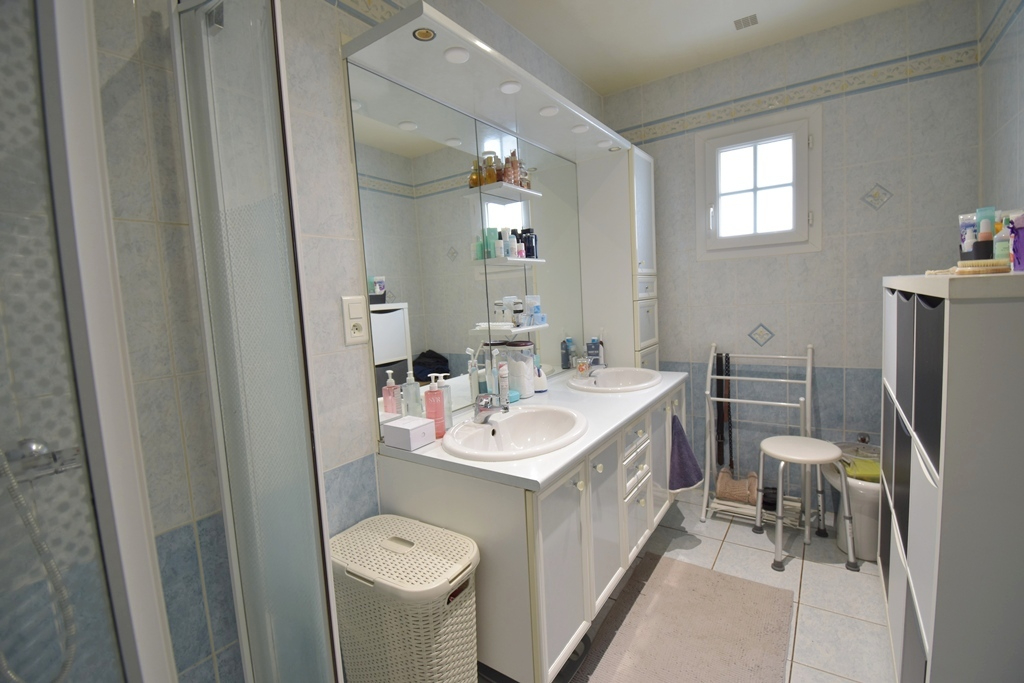 MOUTIERS-LES-MAUXFAITS Maison Moutiers Les Mauxfaits 5 pièces 111 m2 14