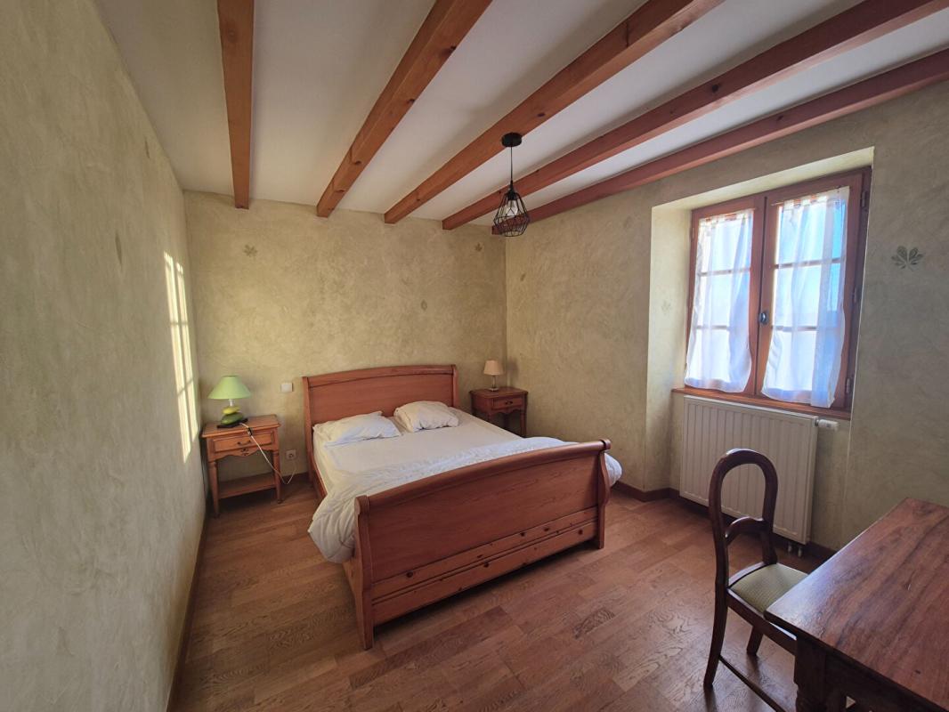 SARRAN Maison Sarran 9 pièce(s) 258 m2 9