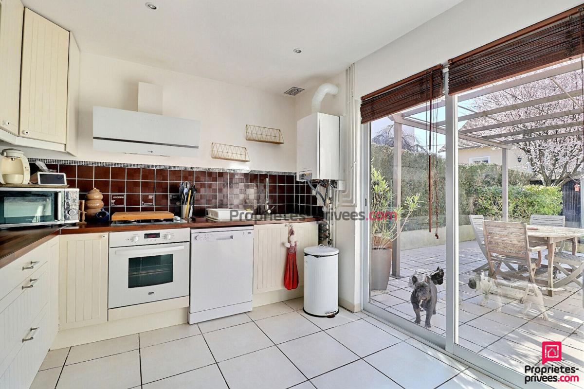 MORSANG-SUR-ORGE Maison Morsang Sur Orge 6 pièces 140 m2 6