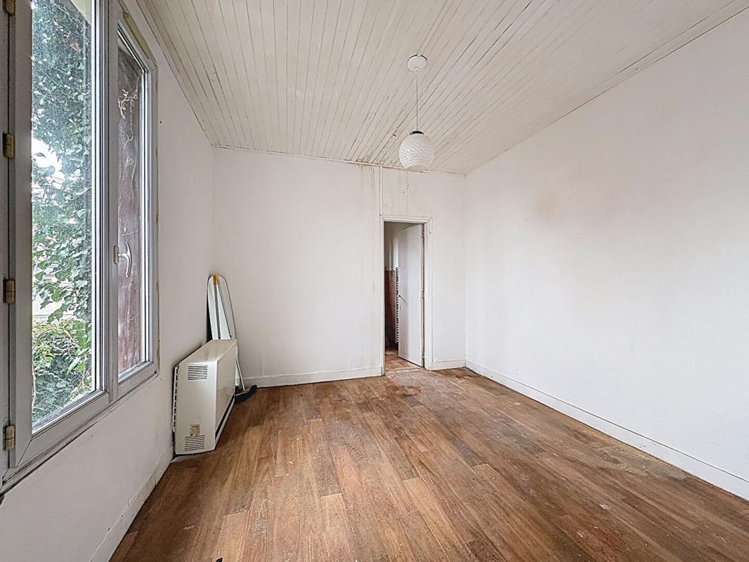 THIVERNY MAISON T2 - 36M² - VIVABLE DE PLAIN-PIED - 1 CHAMBRES - AVEC TRAVAUX - AIRBNB - JARDIN - 60160 THIVERNY 2